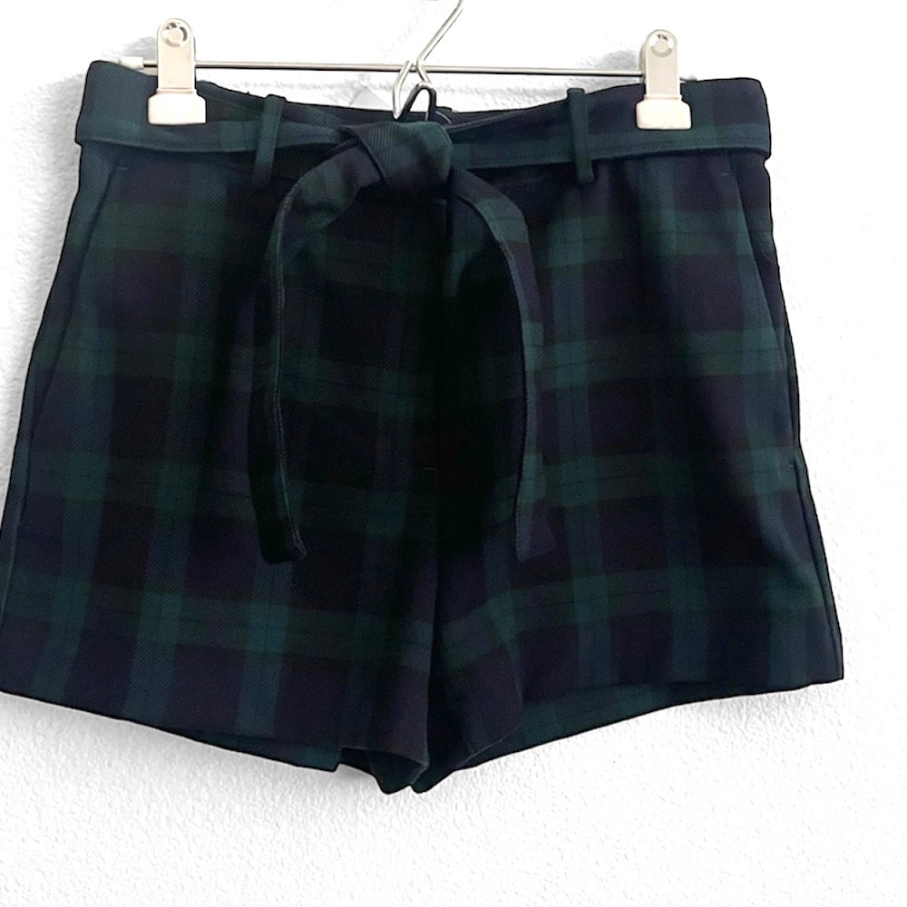 ANN TAYLOR Plaid Belted Shorts